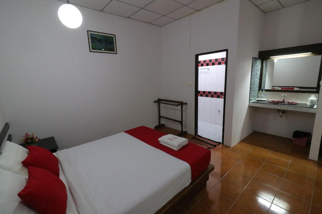 Baan Nat The Village Phuket ภายนอก รูปภาพ